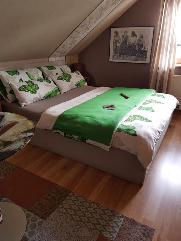 Ferienwohnung Pension Bütterich Husum  Exterior foto